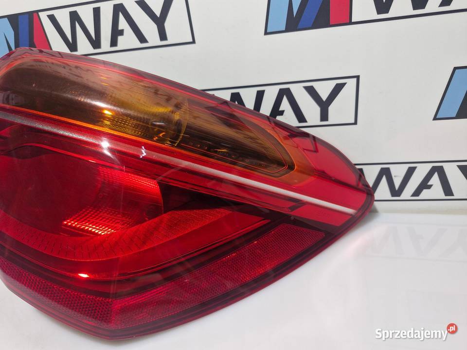 BMW X1 F48 LAMPA PRAWY TYŁ PRAWA TYLNIA 7488542