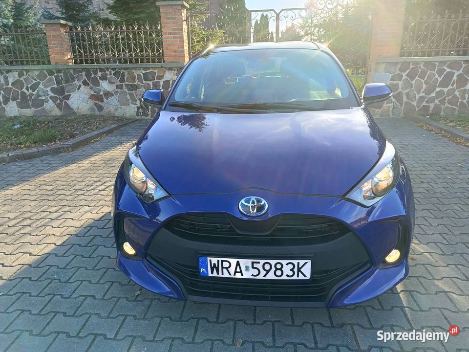 Toyota Yaris Hybrid 15 VVTi Comfort 2022r nowy 1500cm3 mazowieckie Pionki sprzedam