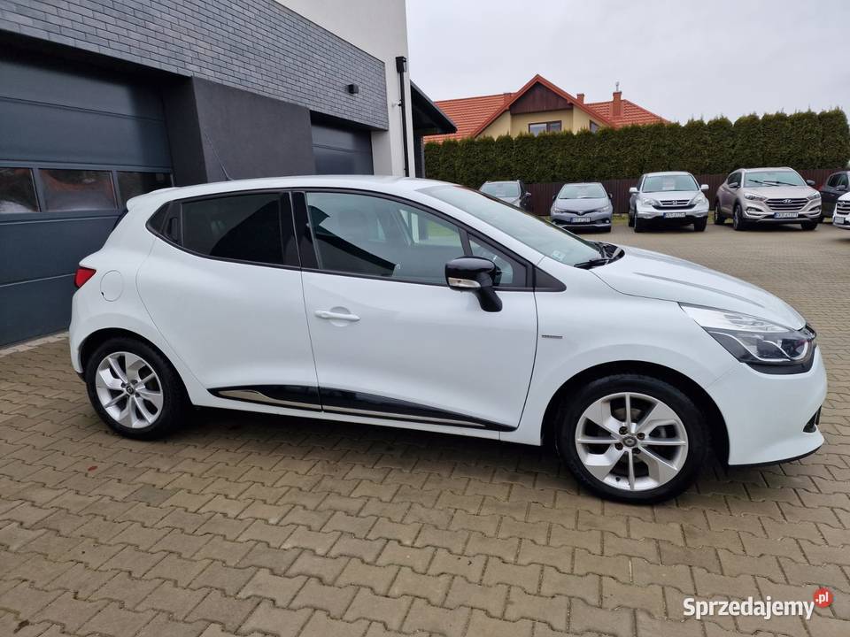Sprzedam idealne Renault Clio wersja limited Rok produkcji 2016 Korczyna