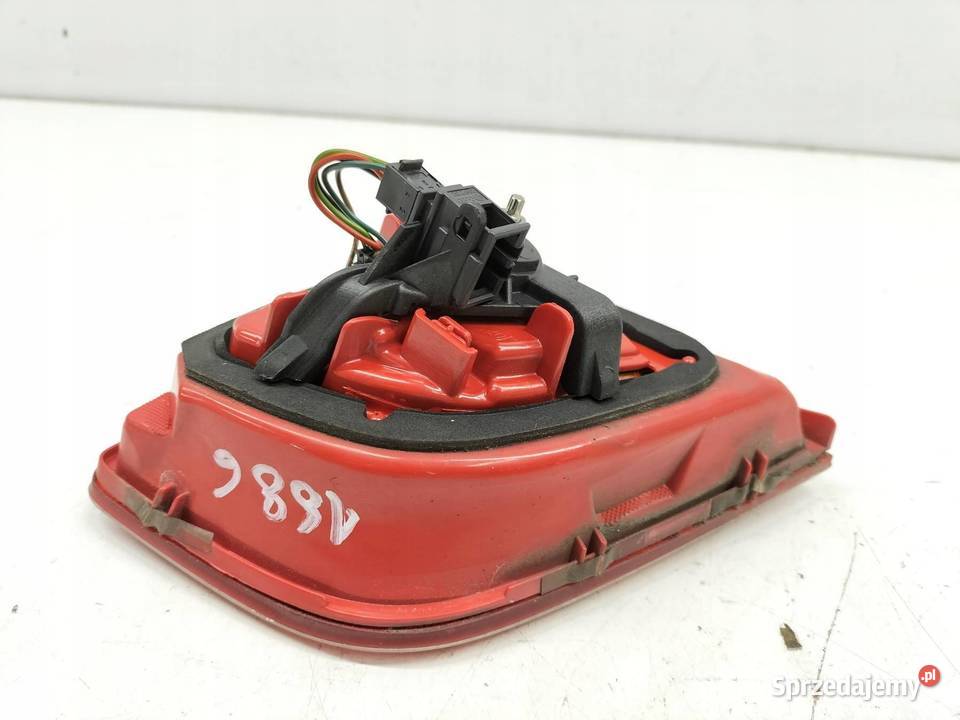 LAMPA TYŁ W KLAPĘ PRAWA SEDAN LIFT 4F5945094E