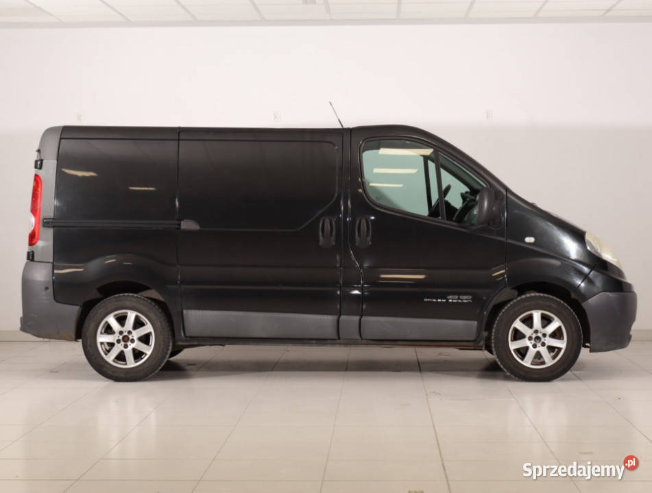 Renault Trafic 25 dCi Piaseczno