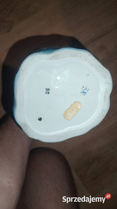 Sprzedam figurkę porcelanową ręcznie malowane Stare Budy