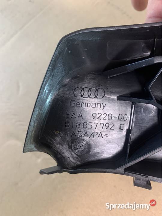 8T8857792 prowadnica pasa prawy tył audi a5 8t Wyposażenie wnętrza Szczecin
