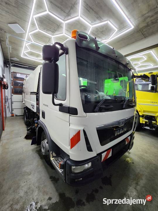 MAN TGL 12250 Zamiatarka FAUN Viajet 5 Szczotki EBS pomorskie