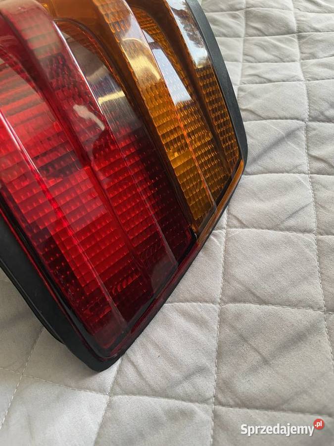 Lampa Hella tył Mercedes w124 c124 oryginalna prawe Bydgoszcz sprzedam