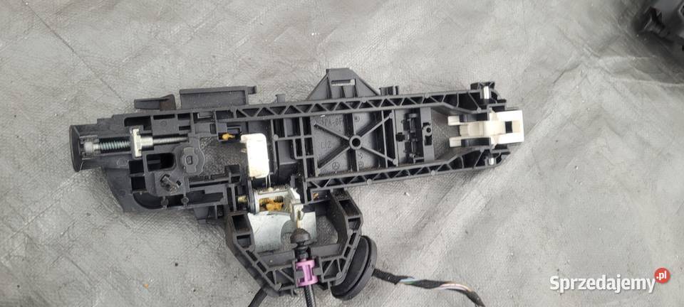 ZAMEK DRZWI LEWY PRZÓD MERCEDES W204 A2047202535 Ruda Śląska sprzedam