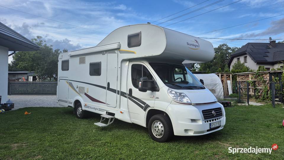 Kamper alkowa Sunlight A70 Rok produkcji 2013 śląskie Piasek