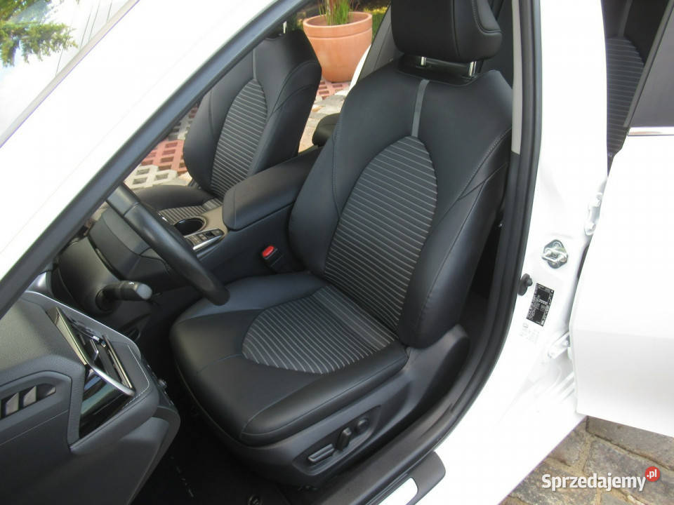 Toyota Camry BEZSZKODOWY Kamera NAVI Salon Camry mazowieckie sprzedam