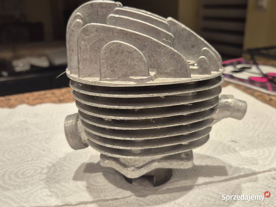 S38 Komar Ryś Żak Cylinder z głowicą okrągły Cylindry, głowice, pierścienie pomorskie Słupsk