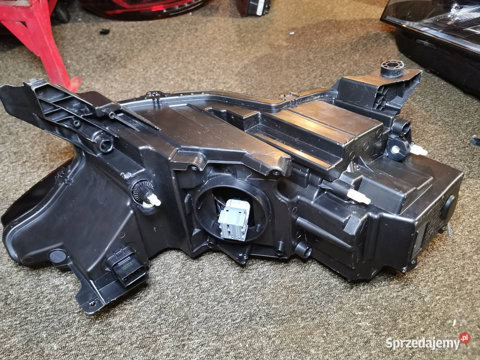 CITROEN DS3 CROSSBACK LAMPA LEWA PRZOD EUROPA osobowe Pielgrzymka