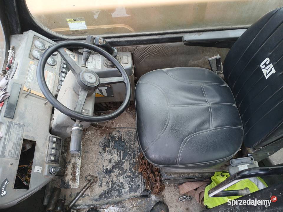 Ładowarka teleskopowa CAT TH62 Chlewice