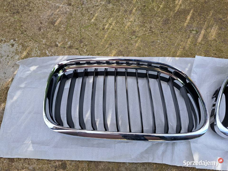 BMW E90 E91 LCI Grill Nerki