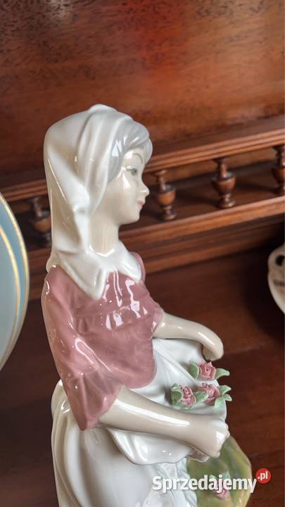 Figurki dziewczyny z różami Lladro Z manufaktury pomorskie