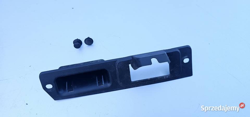 Osłona zamka klapy mercedes w203 coupe sprzedam