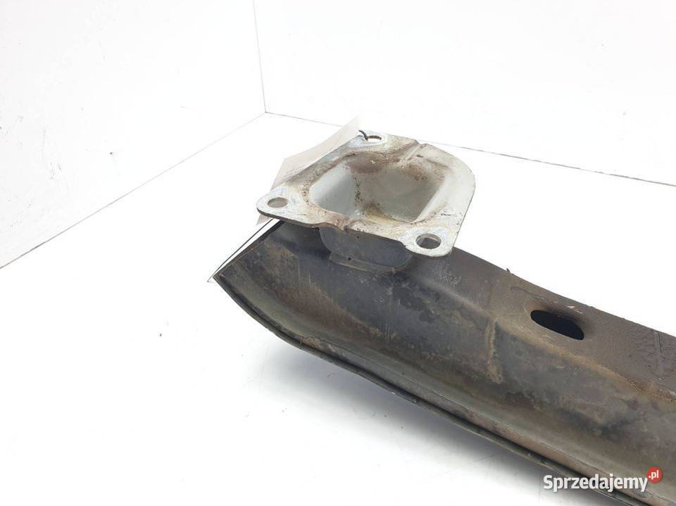 BELKA ZDERZAKA TYŁ VOLVO V50 osobowe