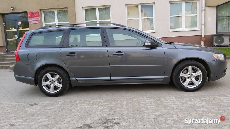 VOLVO V70 Doinwestowany Klima Alu światła przeciwmgielne V70 Elbląg