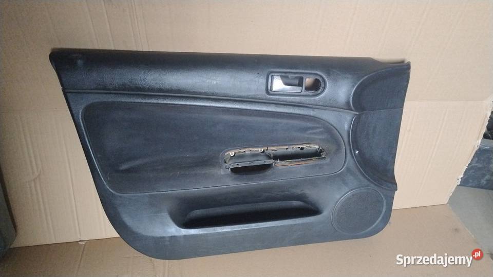 Passat B5 tapicerka przednia lewa Zendek