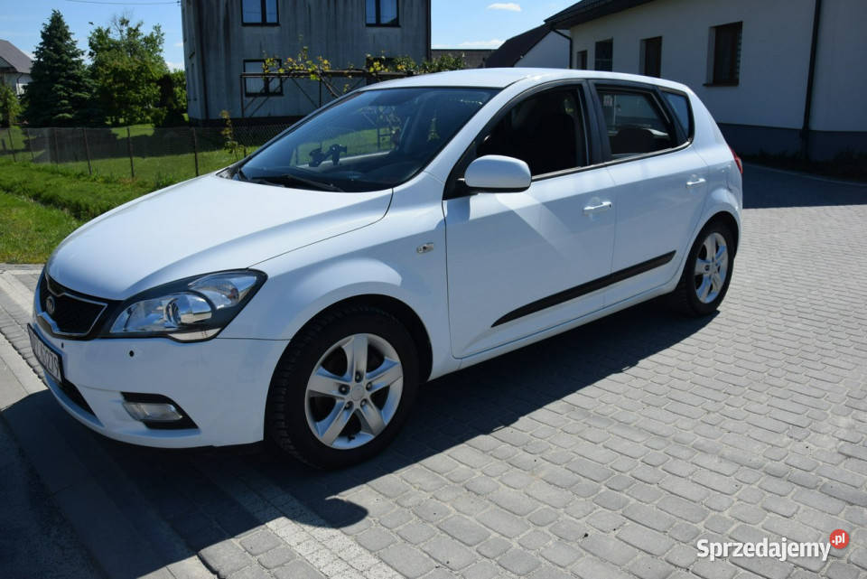 Kia Ceed 14B 2012r Navi Kamera 141 Stan I 20 biały Majdan Sieniawski