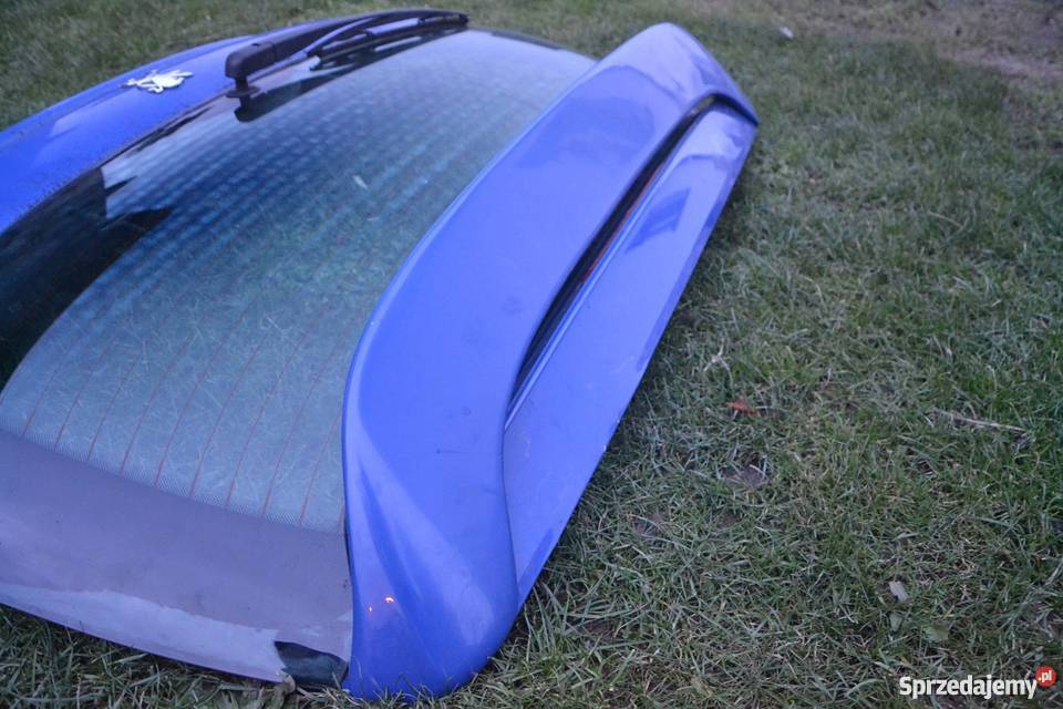 Klapa bagażnika z lotką 206 Świerklany