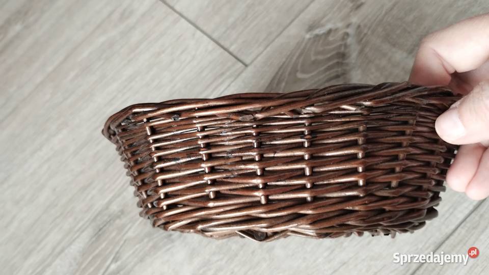 koszyk koszyczek wiklinowy ciemny brąz brązowy Poznań