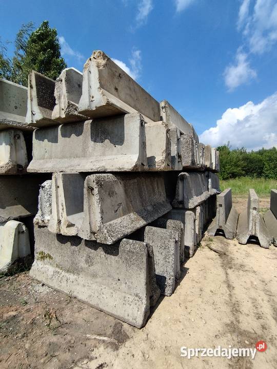 Bariery betonowe dwustronne III gatunek używane Dąbrowa Górnicza sprzedam