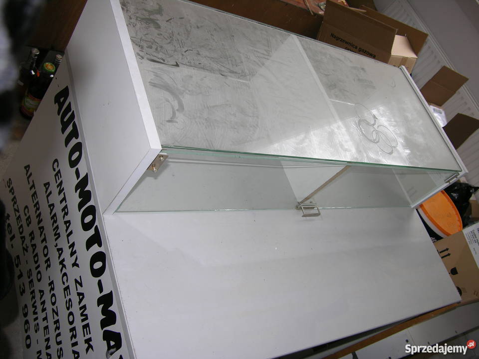 stolikdo handlu elektronikątelefonami z gablotą Ryki sprzedam