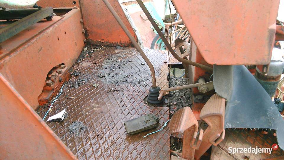 Renault R7611s niekompletny nieuszkodzony Ciągniki Pniówek