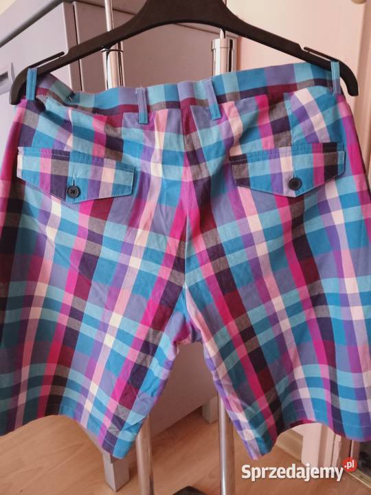 Szortykrótkie spodenki HM Łódź