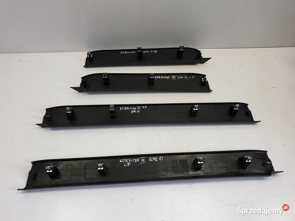 SsangYong Korando III LISTWY PROGOWE komplet osobowe Karoseria Rudka sprzedam