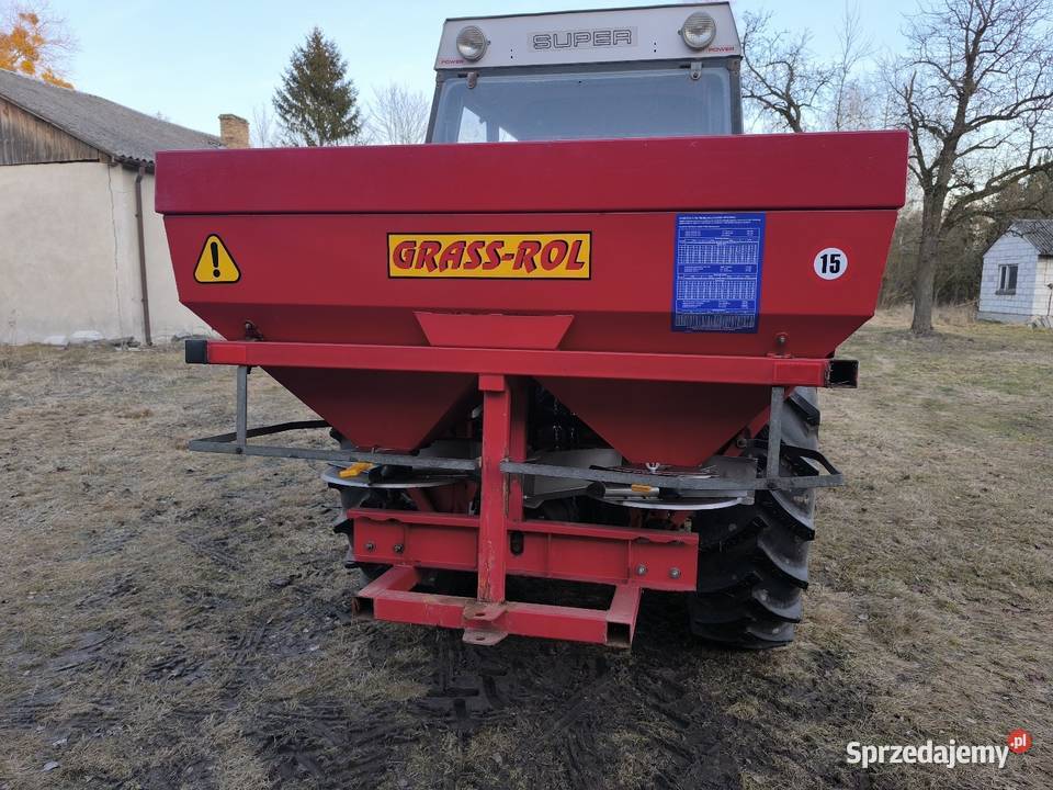 Rozsiewacz nawozów dwutarczowy N056 Maszyny rolnicze Choroszczynka