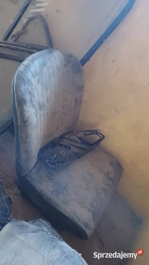 Części fiat 126 p tapicerka zderzaki szyby Ostrowiec Świętokrzyski