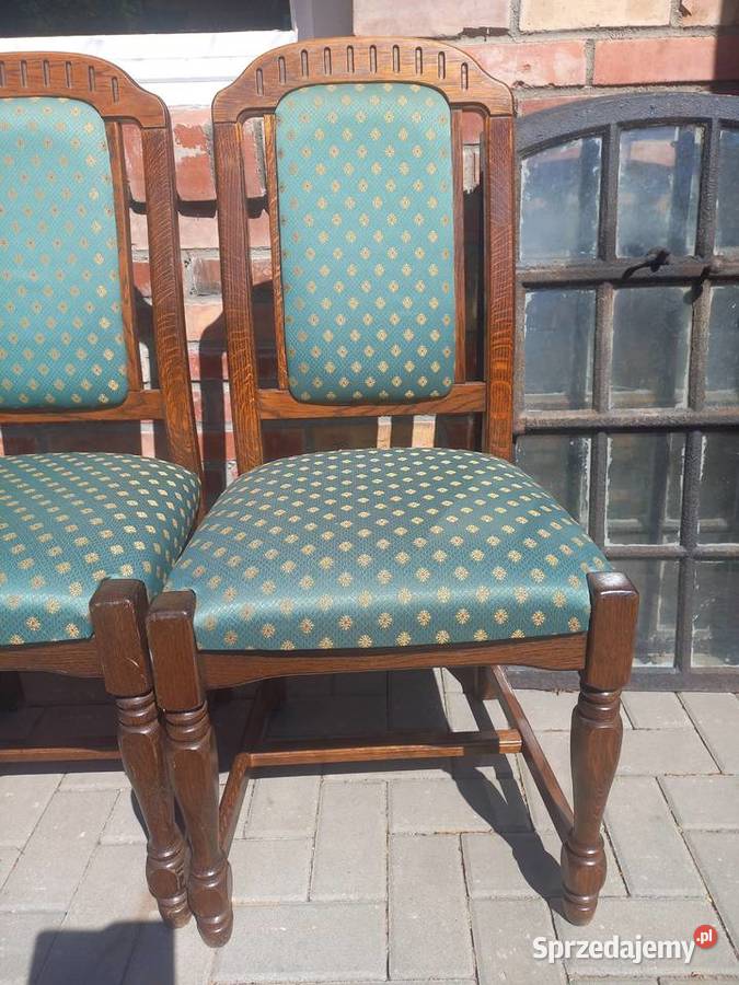 Krzesła dębowe drewniane zmateriałową tapicerką Gawroniec