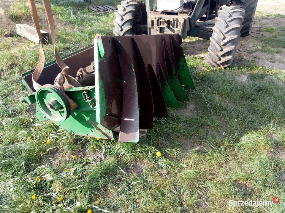 Rozdrabniacz słomy do kombajnu John Deere 1188 Dziewule