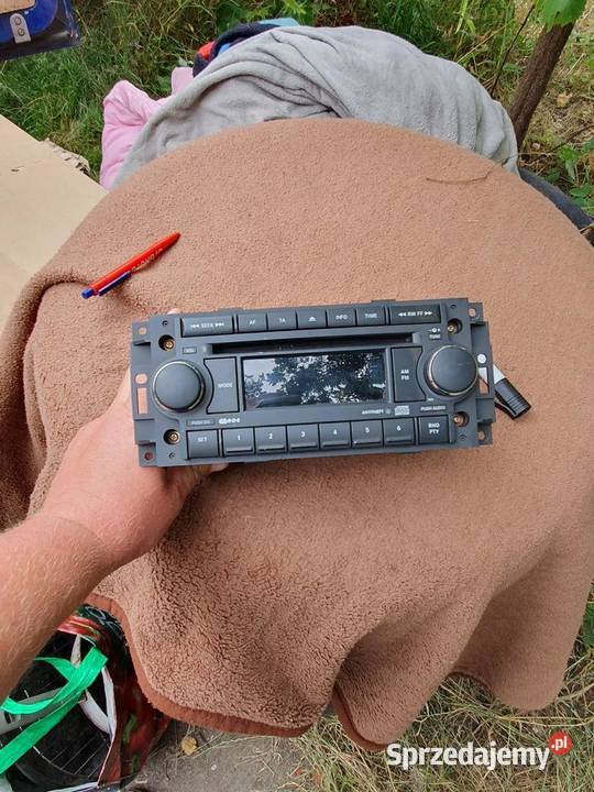 Radio Dodge Charger 5064067AD P05064067AD