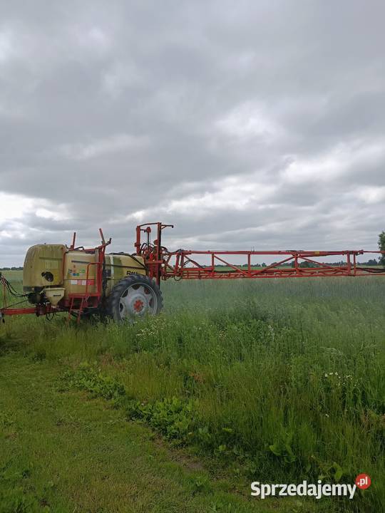 Opryskiwacz Rau Kverneland 2700l pomorskie