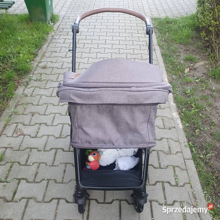 Do sprzedania wózek 9 miesięczny 2w1 BTOUR Kęty