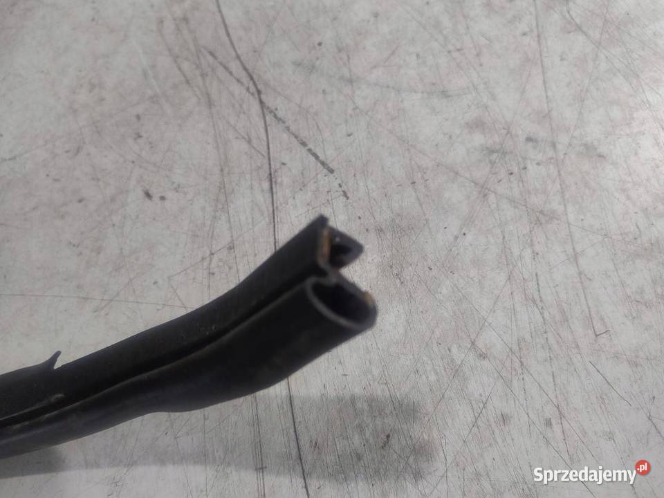 USZCZELKA DRZWI PRAWY TYŁ NISSAN QASHQAI J11 Uszczelki sprzedam