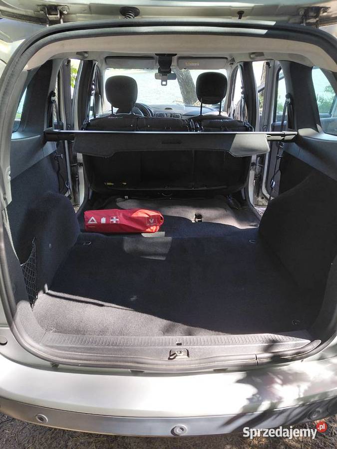 Dacia Lodgy 16 SCe Laureate SS 2016 256000