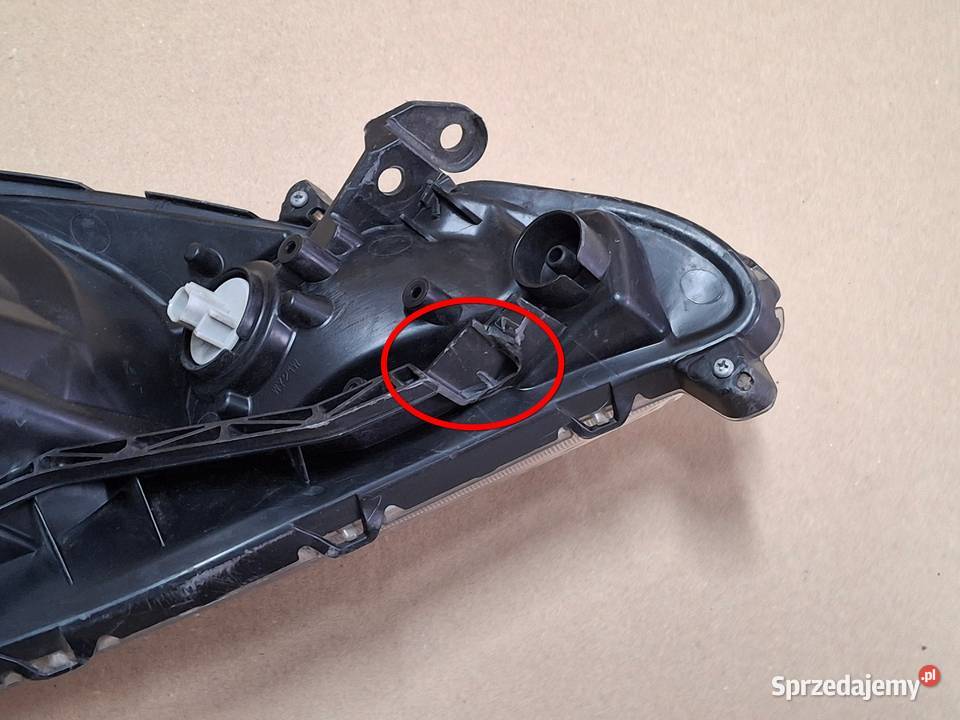 HONDA JAZZ III 3 LIFT REFLEKTOR LEWY LAMPA LEWA osobowe Bieleń