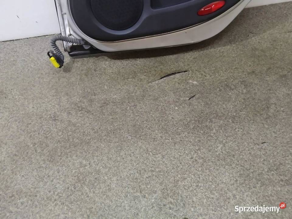 DRZWI PRAWE TYŁ KOMBI TED69 Renault Laguna III