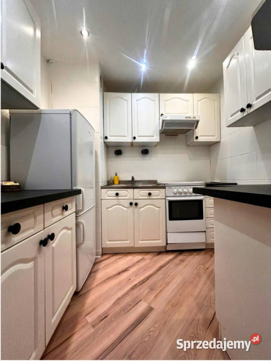 Przytulne 2pokoje Balkon Oddzielna kuchnia Metro Sprzedaż Warszawa