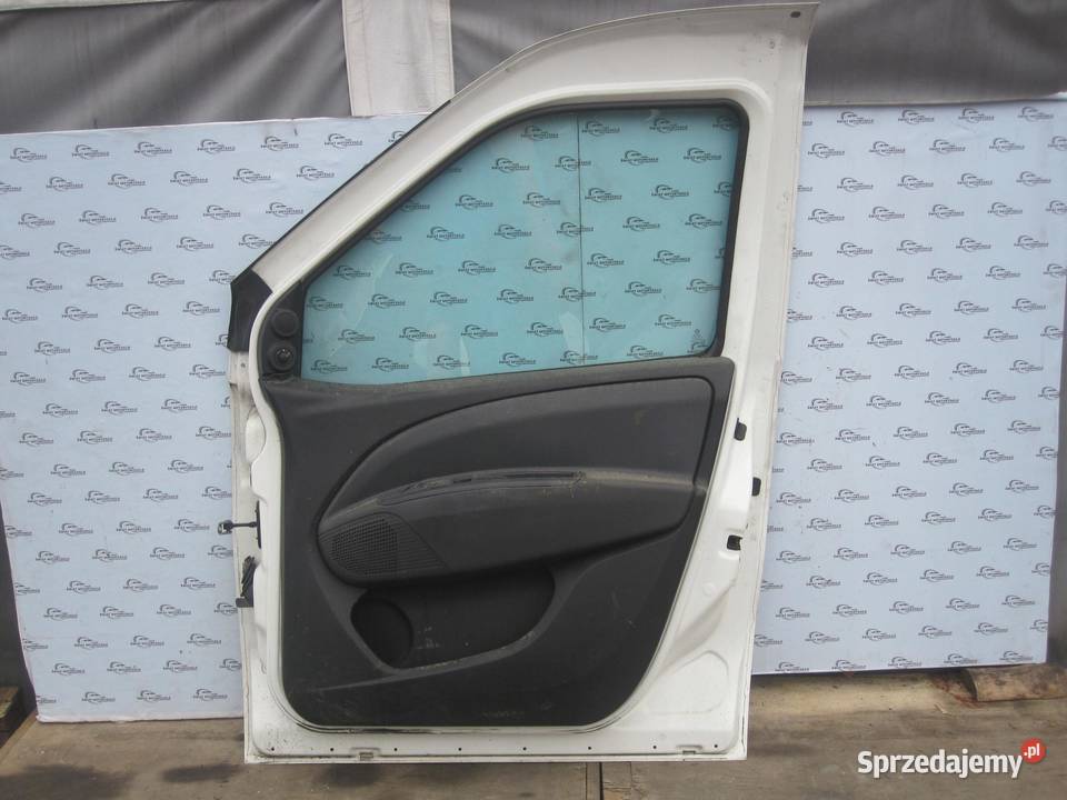 FIAT DOBLO II 12r drzwi prawe przód Motoryzacja