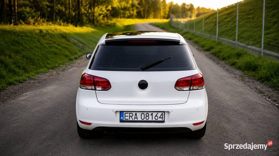 Volkswagen Golf 6 VI 14 Benzyna Grzane Fotele 211000km Poręba