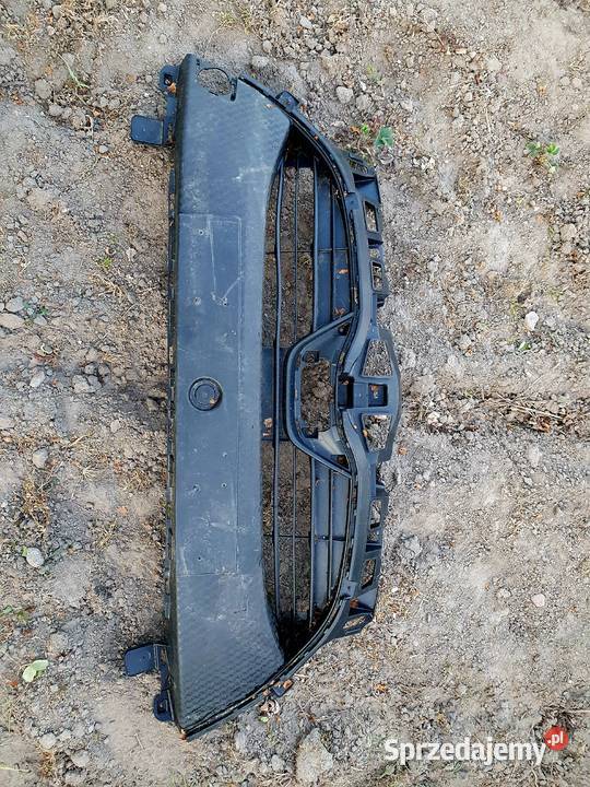 ToyotaCamry zderzak przód oryginalny VIII8 Łask