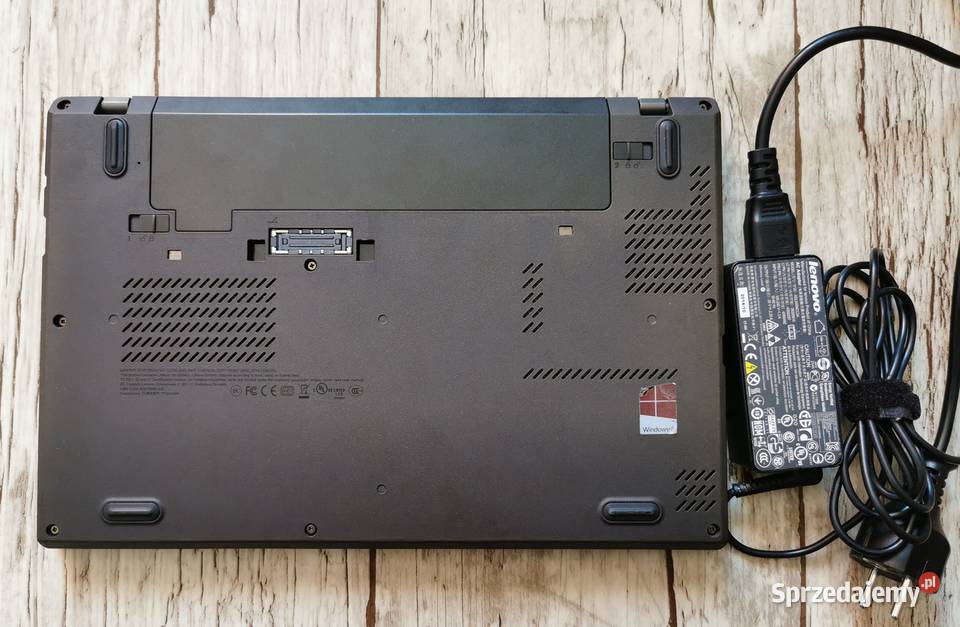 Laptop Lenovo X240 125 I5 4128GB bat5h mały