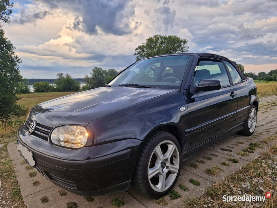 Czarny VW Golf IV Cabrio 18 Gaz 1998r Możliwa Aleksandrów Kujawski