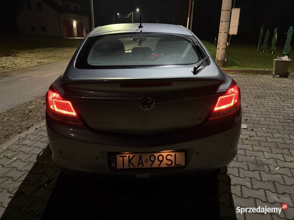 Opel insignia 20diesel Anglik zarejestrowany Rok produkcji 2010 Zielenice