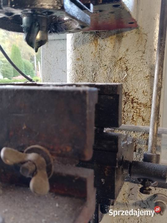 Wiertarka słupowa Tdrill do wiercenia szyjek w pomorskie