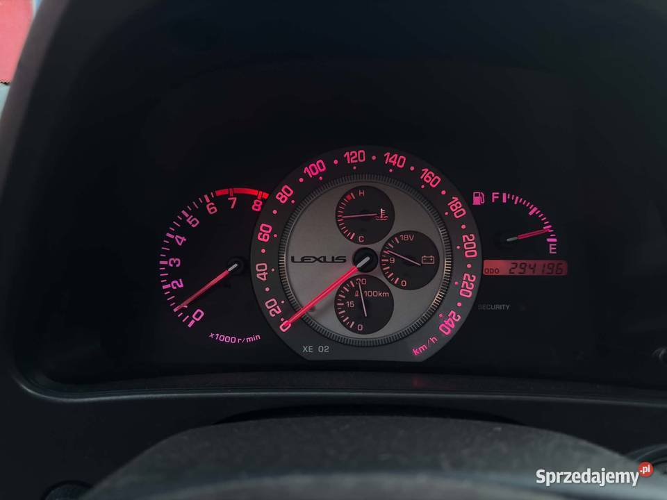 Lexus is 200 nieuszkodzony Zamość sprzedam