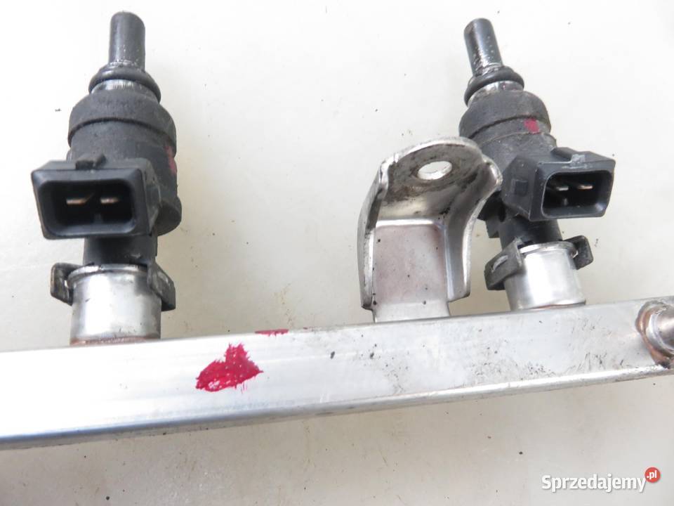 LISTWA WTRYSKOWA VW BORA 18 06A906031D osobowe sprzedam